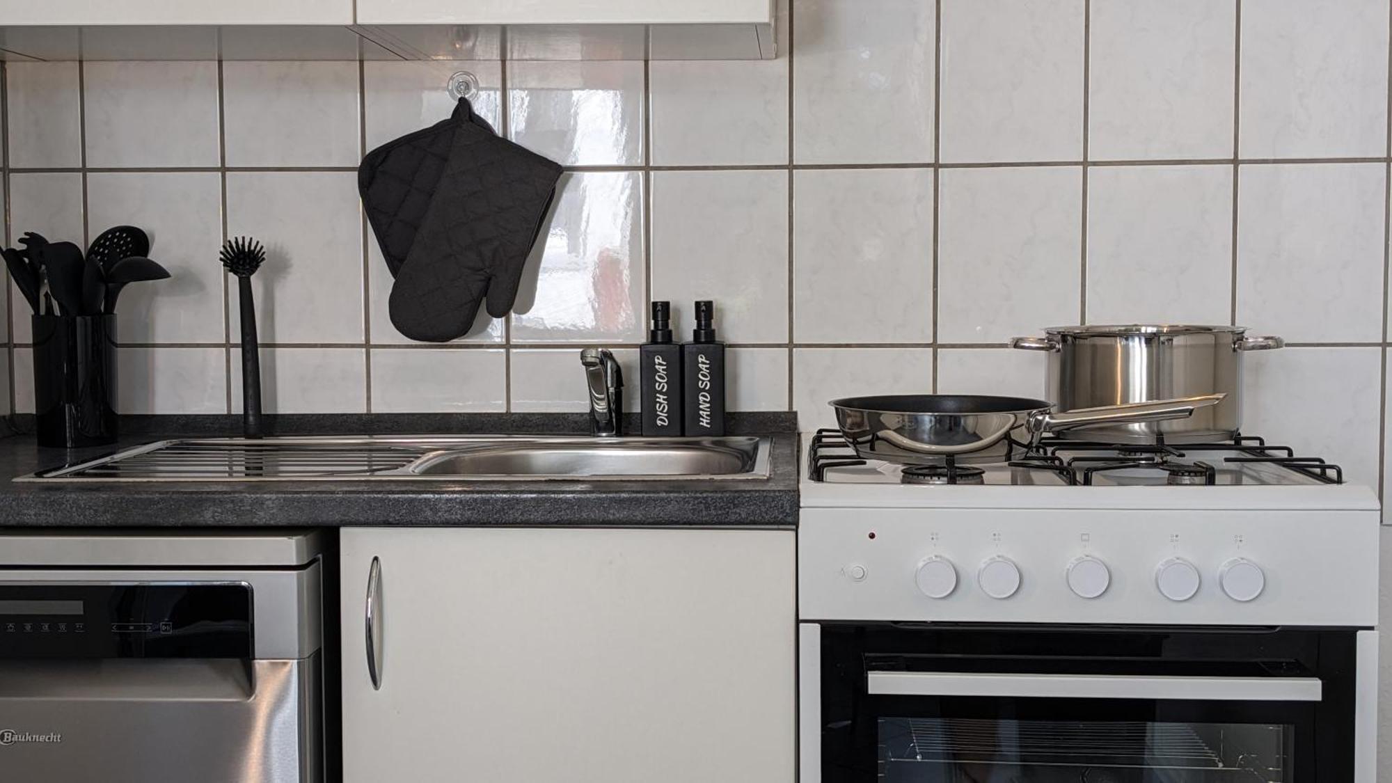 Tt Living Apartments Bonitas & Divinitas I 2 Schlafzimmer I Kueche I Vollbad I Waschmaschine Rellingen Dış mekan fotoğraf